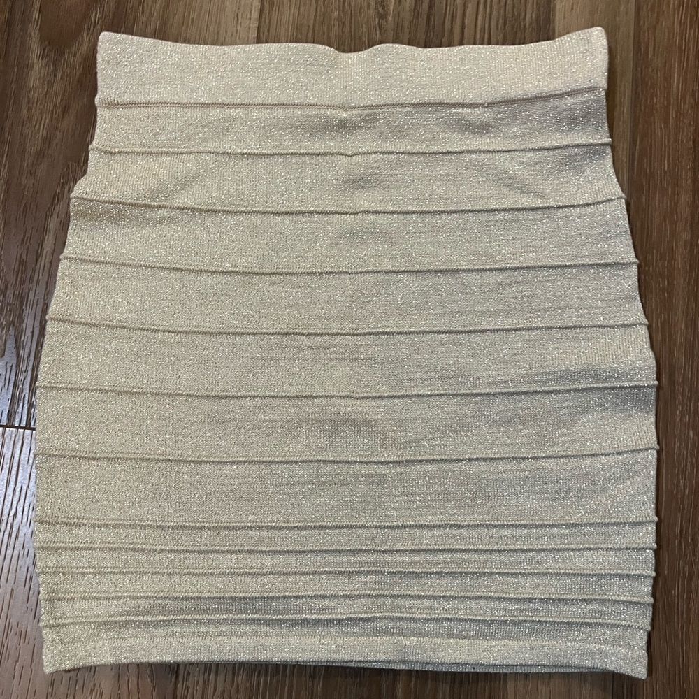 Gold sparkly mini skirt size XS